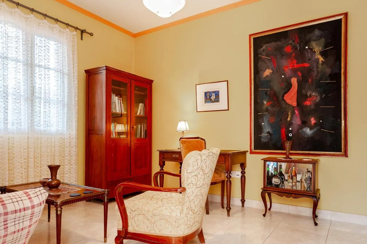 Néa Fókaia Stavros Summer House בית נופש